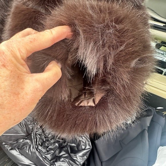 Quilted Dark Brown Faux Fur Jacket NEW Sz M - Picture 2 of 4